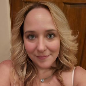 Meet your Posher, Cecily